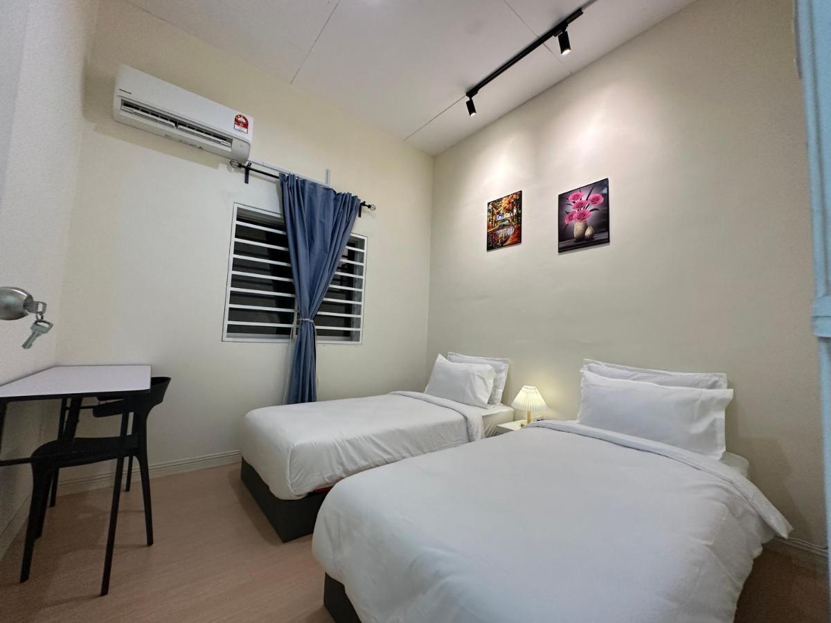 Ww Hostel 22A Private Shower George Town Exterior foto