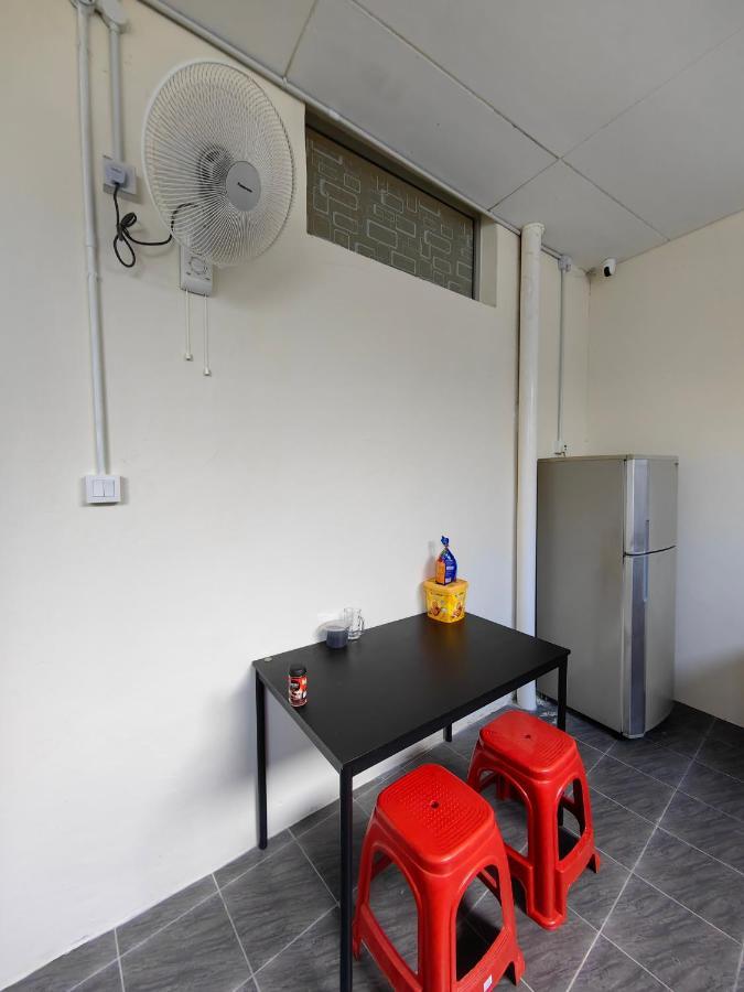 Ww Hostel 22A Private Shower George Town Exterior foto